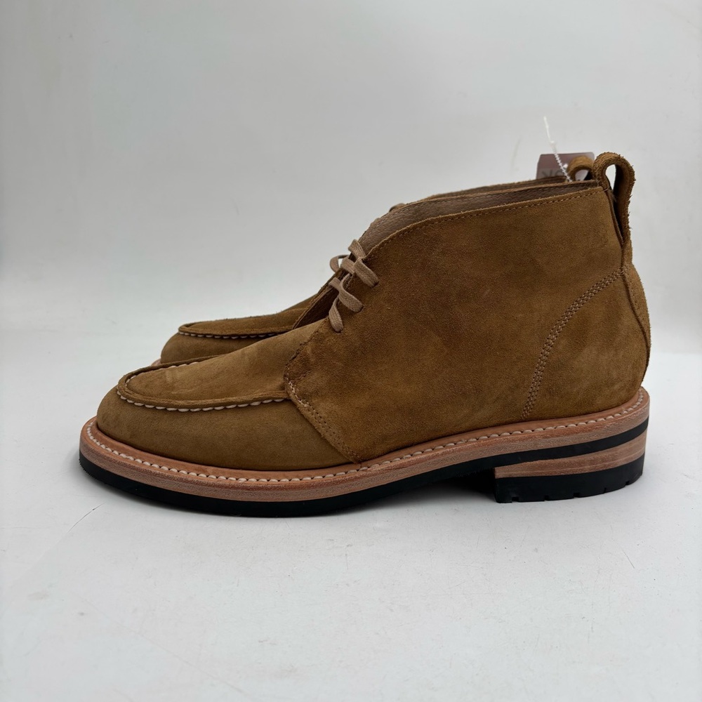 New Taylor Stitch Men’s 9.5 The Rambler Chukka Mushroom Suede Boots